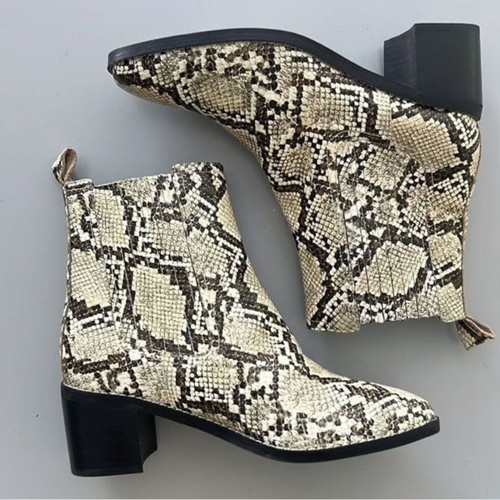 NWT Nordstrom Nohazina-Lea Snake Print Ankle Boots | Block Heel Booties Size 7.5